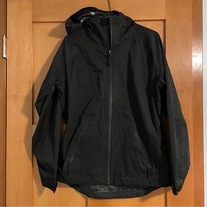 Men’s M waterproof breathable rain jacket like new